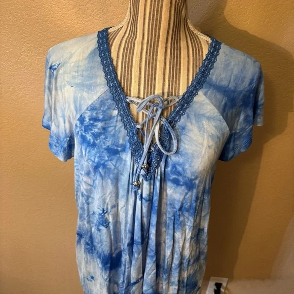 World Unity Top Large Blue White Tie-Dye Tunic Top Lace Trim & Detail Boho - Picture 2 of 15